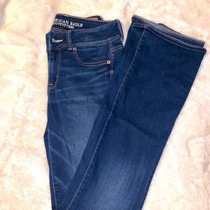 AMERICAN EAGLE JEANS- like new! Stretch boot cut! Size 4 long!